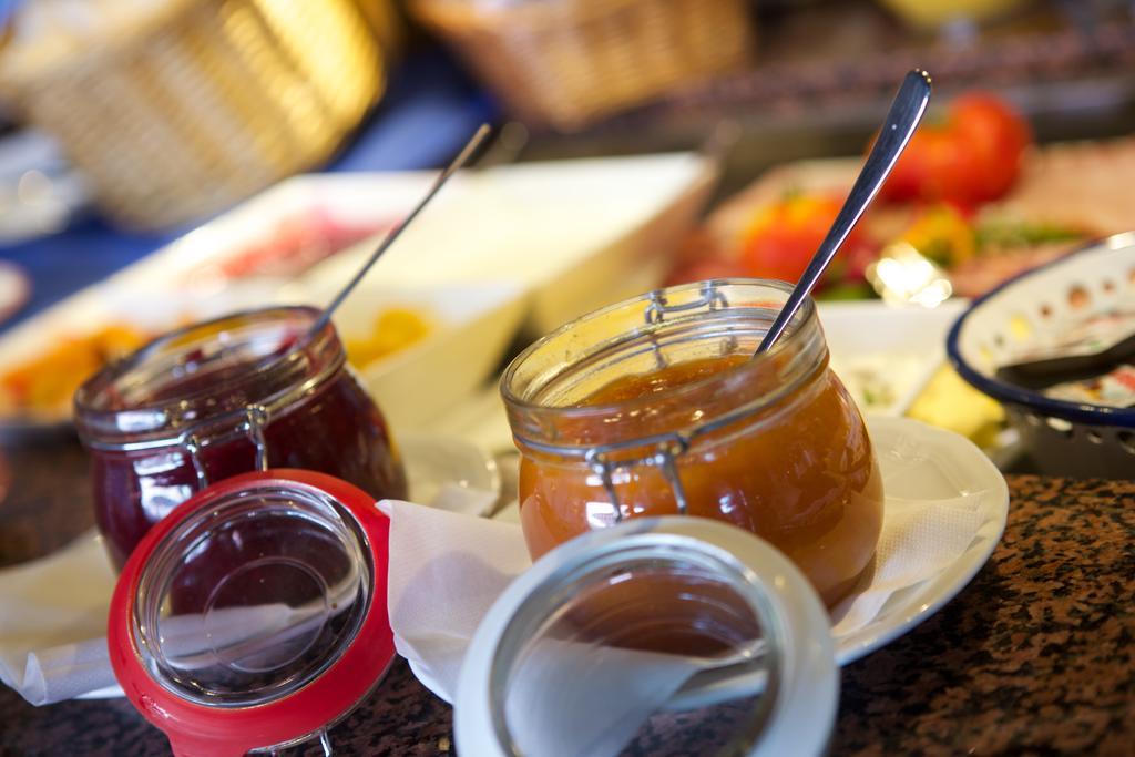 Hotel Zillners Einkehr *** Altheim Εξωτερικό φωτογραφία