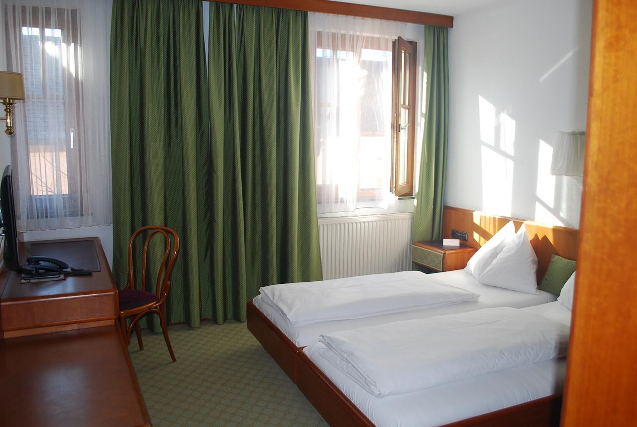 Hotel Zillners Einkehr *** Altheim Εξωτερικό φωτογραφία